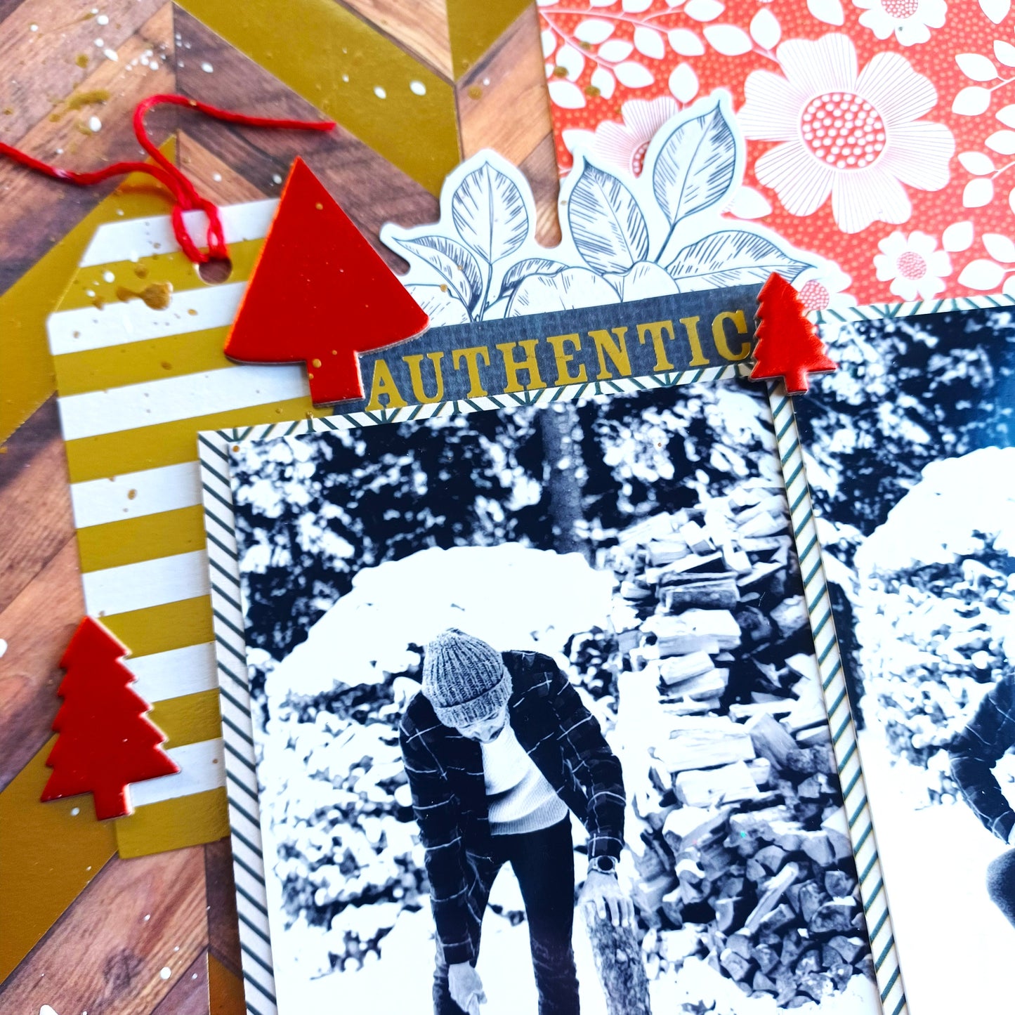 Holiday Chipboard Folio